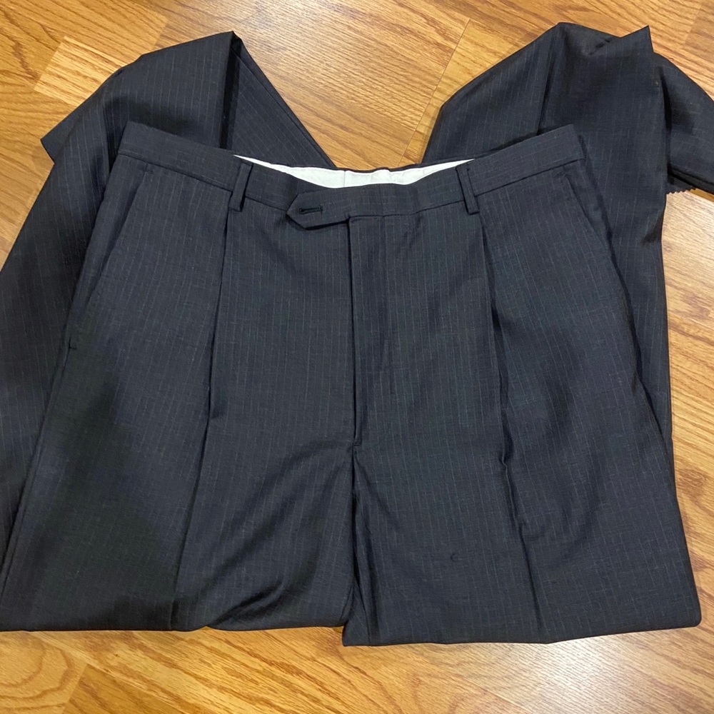 ๐ Concepts by Clairborn Men suit **NEW*** - Picture 13 of 15